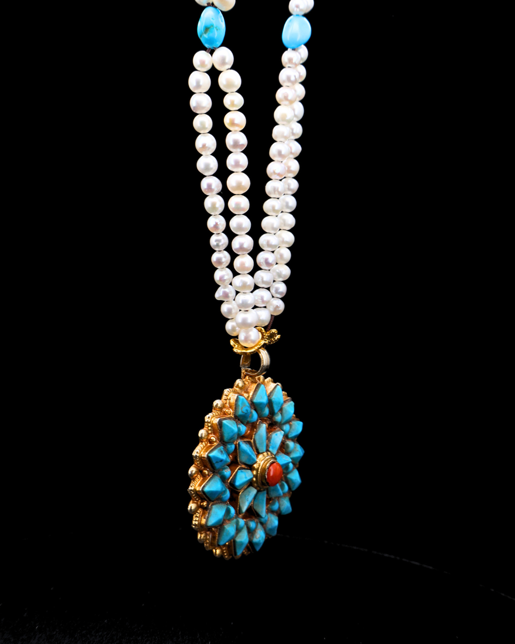 Double-Layer Lotus Mandala Necklace – Handmade in Tibet