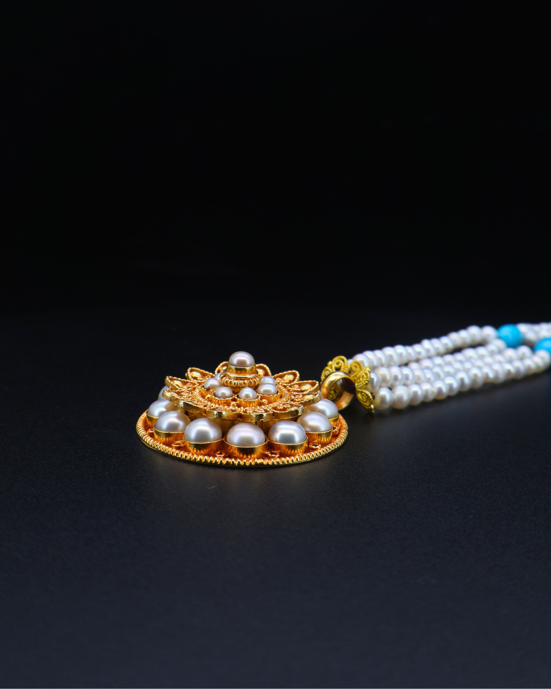 Double-Layer Mandala Necklace – Pearl & Turquoise | Handmade in Tibet
